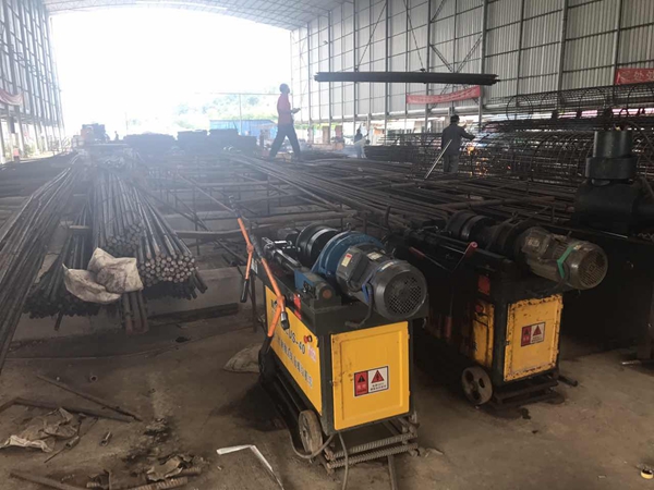 固力士 滾絲機 中國效率:花莞高速創造快捷交通